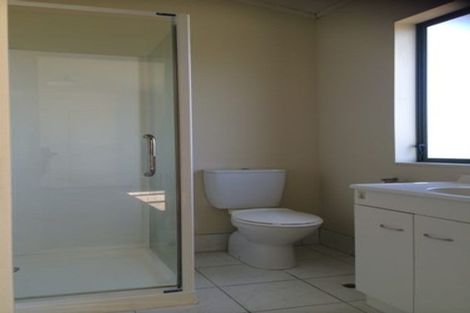 Photo of property in 4 Mitika Way, Strathmore Park, Wellington, 6022