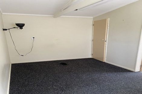 Photo of property in 16 Chester Road, Tawa, Wellington, 5028