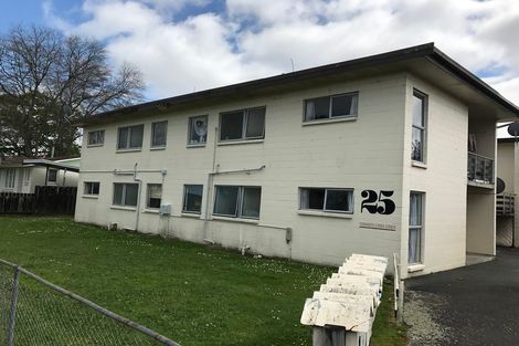 Photo of property in 2/25 Wellington Street, Papakura, 2110