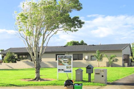 Photo of property in 17a Falstaff Place, Half Moon Bay, Auckland, 2012