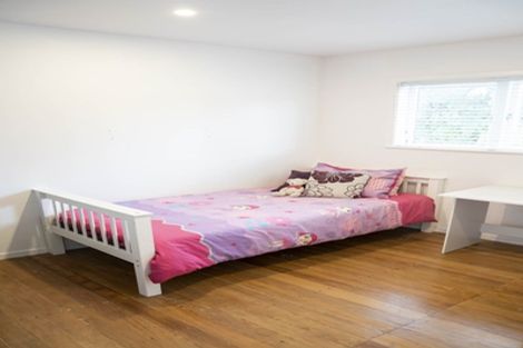 Photo of property in 1/637 Swanson Road, Swanson, Auckland, 0612