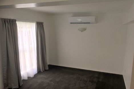 Photo of property in 14 Alton Terrace, Pakuranga Heights, Auckland, 2010