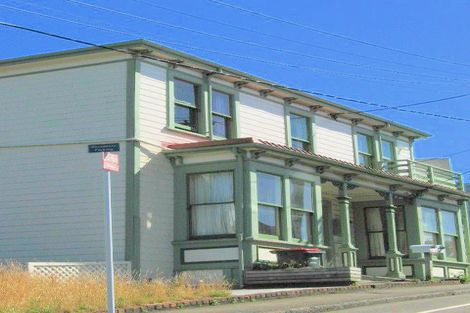 Photo of property in 8a Clermont Terrace, Kelburn, Wellington, 6012