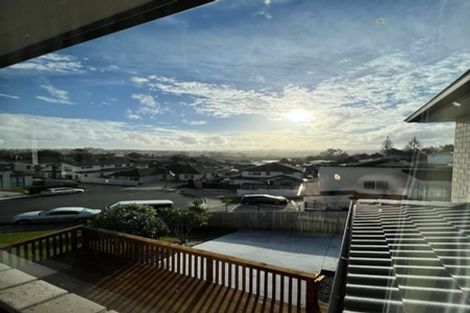 Photo of property in 10 Bridget Court, Red Beach, 0932