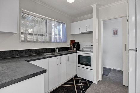 Photo of property in 82 Ngamotu Road, Spotswood, New Plymouth, 4310