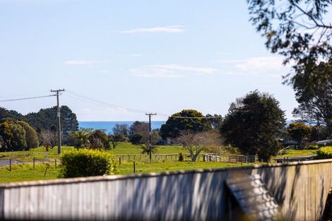 Photo of property in 15a Carthew Street, Okato, 4335