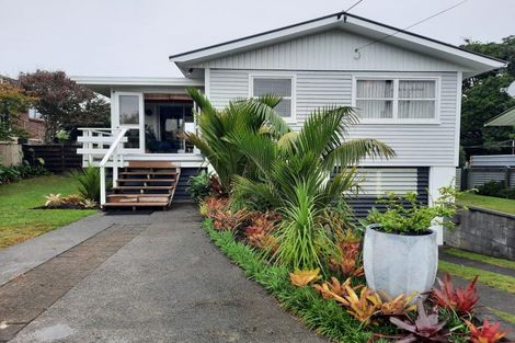 Photo of property in 17d Manu Crescent, Upper Vogeltown, New Plymouth, 4310