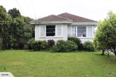 Photo of property in 195 Miromiro Road, Normandale, Lower Hutt, 5010