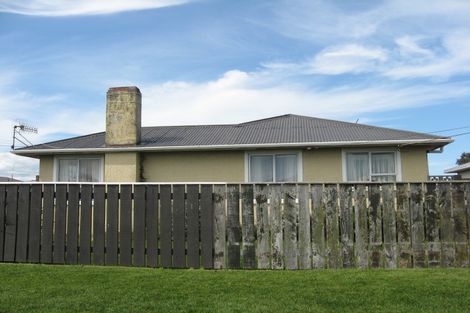 Photo of property in 30 Raupo Street, Castlecliff, Whanganui, 4501