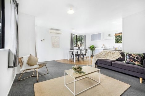 Photo of property in 1 Oak Avenue, Nawton, Hamilton, 3200