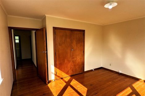 Photo of property in 44 Tiraumea Drive, Pakuranga, Auckland, 2010