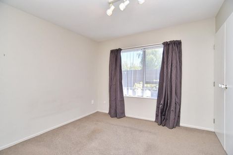 Photo of property in 2/60 Rhona Street, Linwood, Christchurch, 8062