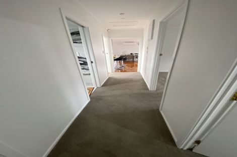 Photo of property in 1/30 Sunnyfield Crescent, Glenfield, Auckland, 0629