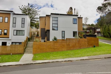 Photo of property in 2a Mcquoid Place, Glenfield, Auckland, 0629