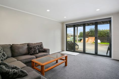 Photo of property in 2 Knox Place, Leamington, Cambridge, 3432