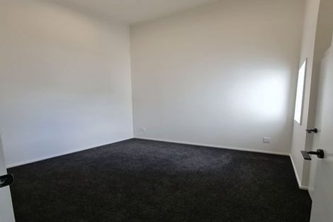 Photo of property in 14 Pasla Close, Papakura, 2110