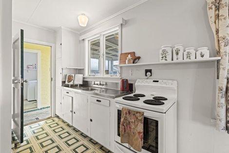 Photo of property in 15 Potaka Street, Marton, 4710