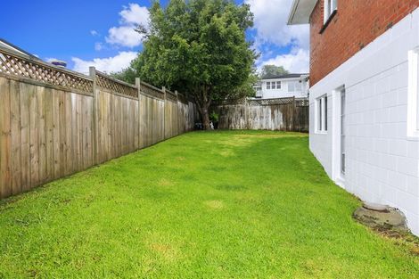 Photo of property in 1/12 Eban Avenue, Hillcrest, Auckland, 0627
