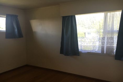 Photo of property in 11 Southsea Crescent, Silverdale, Hamilton, 3216