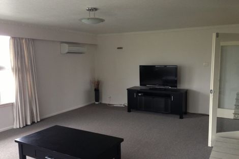 Photo of property in 348 Memorial Avenue, Burnside, Christchurch, 8053