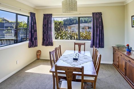 Photo of property in 37 Meadowbank Drive, Belmont, Lower Hutt, 5010