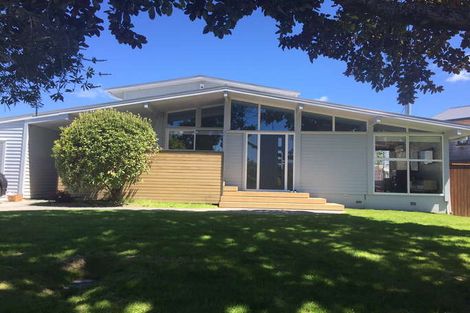 Photo of property in 22 Crocombe Crescent, Beach Haven, Auckland, 0626