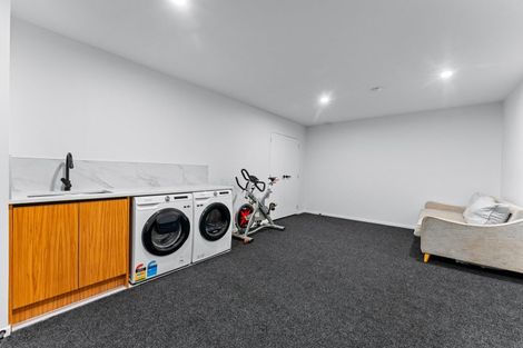 Photo of property in 20a Makomako Drive, Orewa, 0931