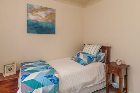 Photo of property in 44 Mckenzie Street, Levin, 5510