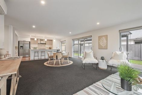 Photo of property in 6 Peter Place, Rangiora, 7400