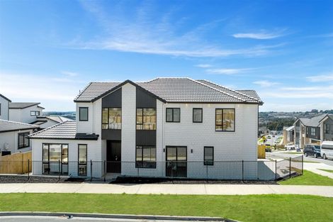 Photo of property in 19 Aklander Rise, Flat Bush, Auckland, 2019