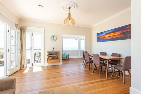 Photo of property in 108 Moncks Spur Road, Redcliffs, Christchurch, 8081