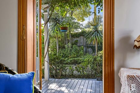 Photo of property in 39 Mangere Road, Otahuhu, Auckland, 1062