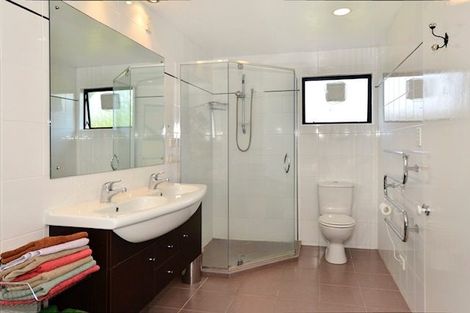 Photo of property in 1/94 Jutland Road, Hauraki, Auckland, 0622