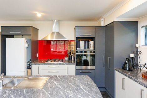 Photo of property in 4 Northbrook Court, Roslyn, Palmerston North, 4414