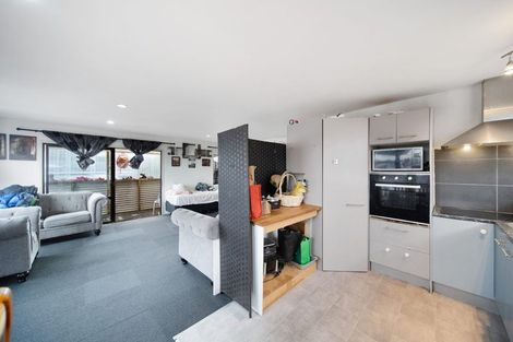 Photo of property in 3 Tilbrook Place, Papakura, 2110