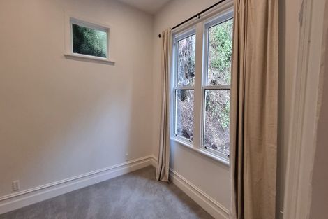 Photo of property in 131 Kelburn Parade, Kelburn, Wellington, 6012