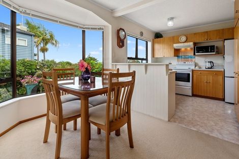 Photo of property in 2/2 Law Street, Torbay, Auckland, 0630