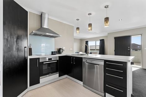 Photo of property in 6 Coby Sydney Drive, Bell Block, New Plymouth, 4312