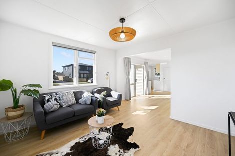 Photo of property in 2 Roy Street, Nawton, Hamilton, 3200