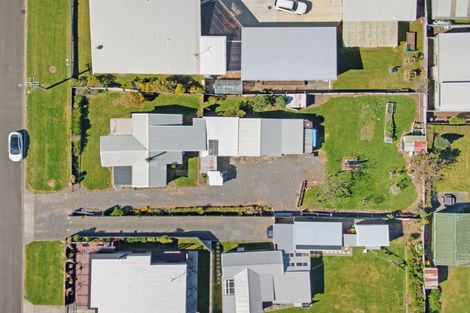 Photo of property in 24 Linklater Avenue, Foxton Beach, Foxton, 4815