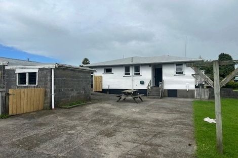 Photo of property in 16 Harris Street, Waitara, 4320