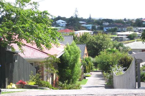 Photo of property in 99b Hutchinson Avenue, New Lynn, Auckland, 0600