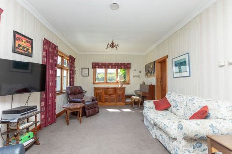 Photo of property in 22 Hunter Street, Dannevirke, 4930