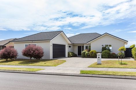 Photo of property in 10 John Burke Drive, Aotea, Porirua, 5024