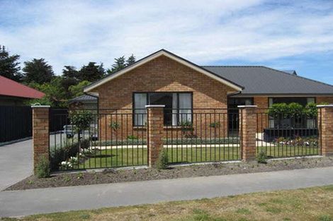 Photo of property in 12 Len Hale Place, Parklands, Christchurch, 8083
