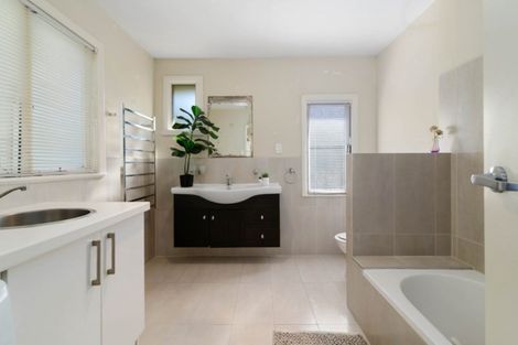 Photo of property in 19 Shirley Street, Mangakakahi, Rotorua, 3015