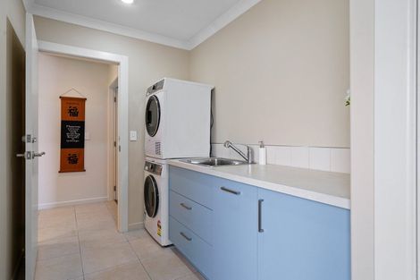 Photo of property in 7 Norfolk Drive, Cambridge, 3434