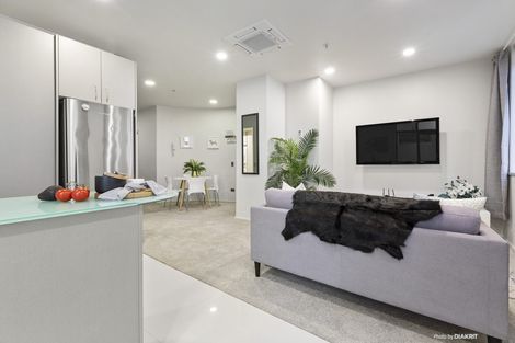 Photo of property in The Quay, 2/332b2 Lambton Quay, Wellington Central, Wellington, 6011