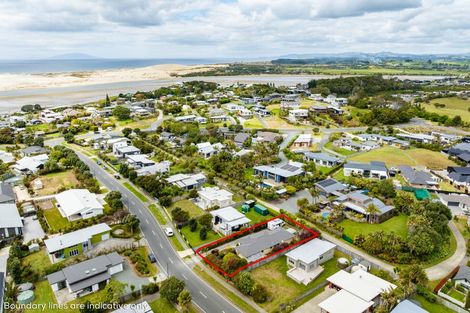 Photo of property in 46 Seabreeze Road, Mangawhai Heads, Mangawhai, 0505
