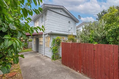 Photo of property in 118a Featherston Street, Palmerston North, 4410